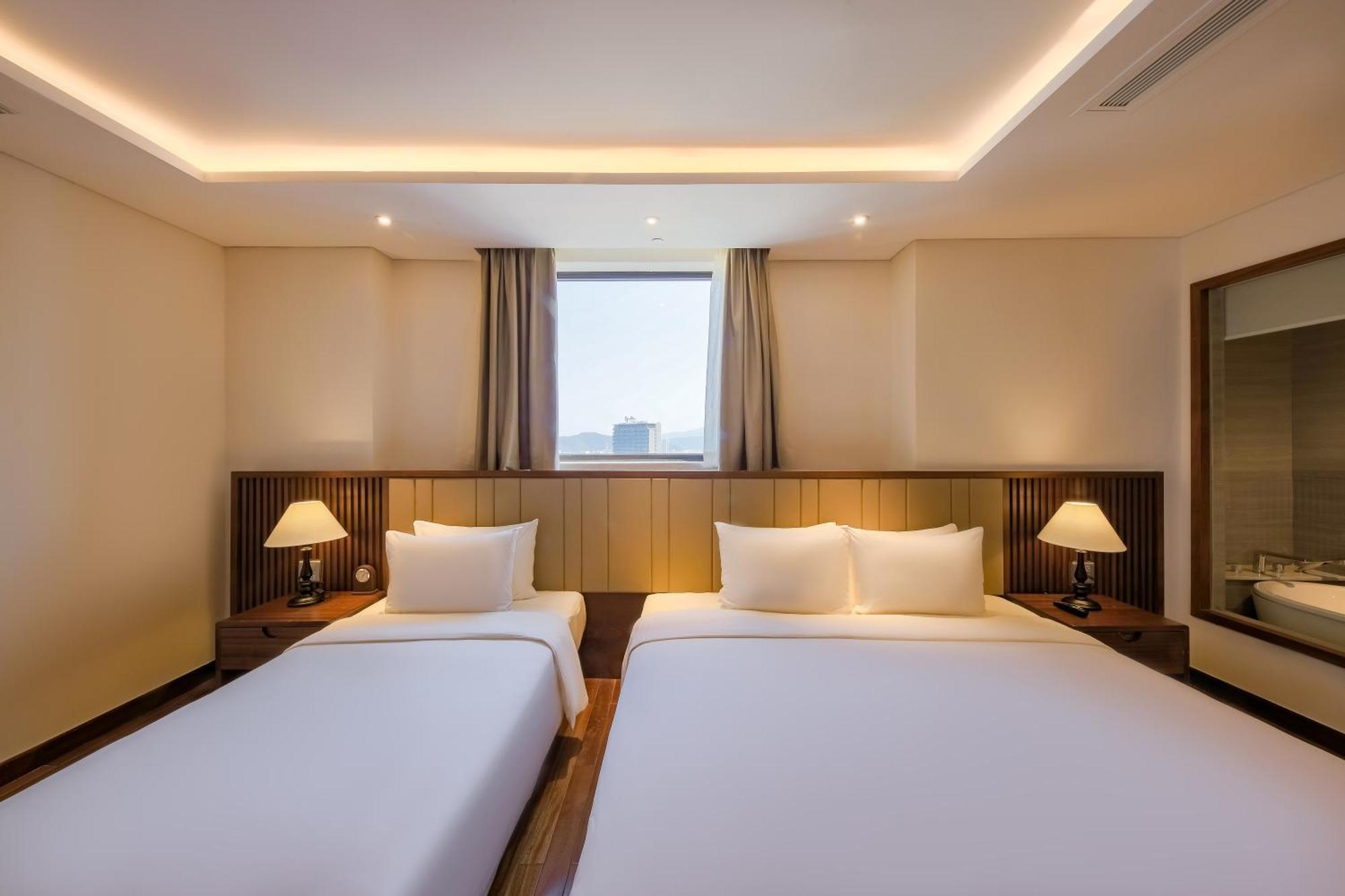 Green Beach Hotel נה טראנג מראה חיצוני תמונה
